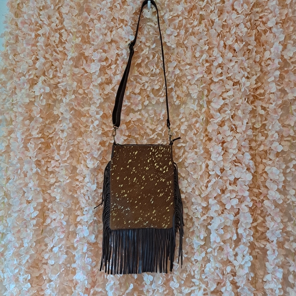 Women's Crossbody Cow Hide Purse - Picture 2 of 6